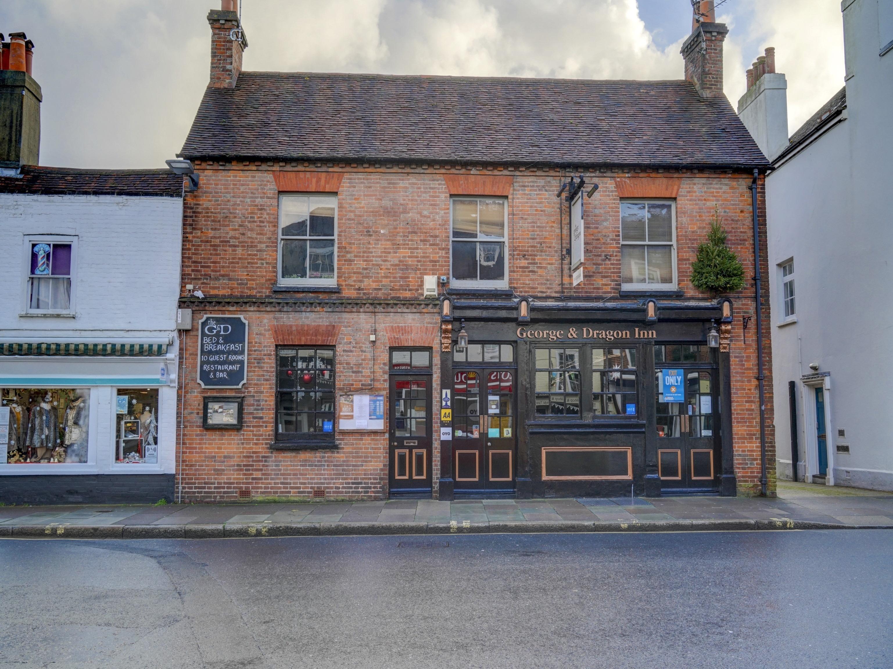 OYO George&Dragon Inn Chichester Exterior foto